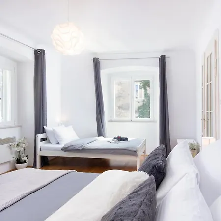 Apartment Santa Barbara Rijeka